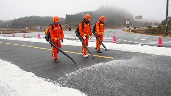 三明市普通国省公路抗低温雨雪冰冻灾害应急演练在建宁举行